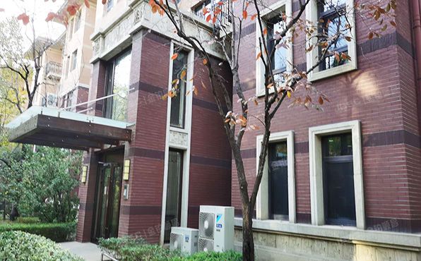 海淀区 万柳华府尚园5号楼1至2层3单元1018号、-1层3-1018号（万城华府尚园）