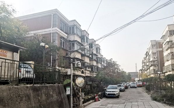 房山区-长阳镇 长龙苑44号楼4层4单元401（长龙苑）