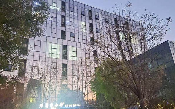 昌平区 振兴路35号院1号楼3层330号（金隅水晶屿）办公