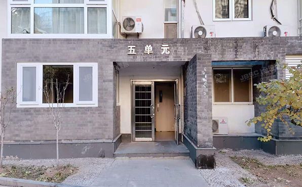 朝阳区 工人体育场东路8号院2号楼6层5单元602（康堡花园）