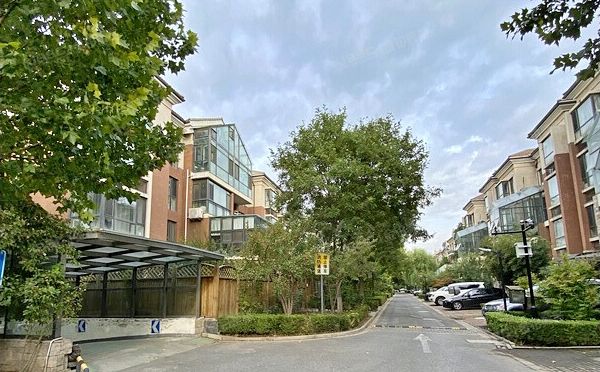 大兴区 开泰东里2号楼4层4单元401号（金色漫香林）