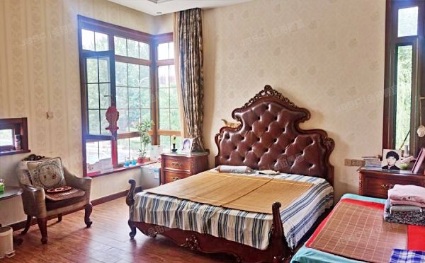 顺义区 金碧湖畔花园北区151号楼-1至2层（御墅）别墅