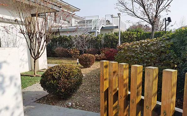 顺义区 金碧湖畔花园北区151号楼-1至2层（御墅）别墅