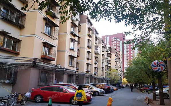 朝阳区 管庄西里74号楼2层2单元202（管庄西里）