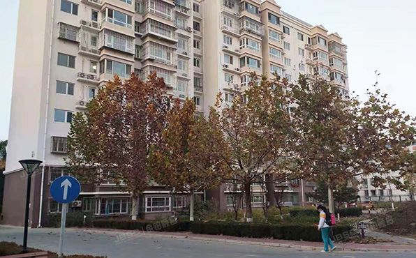 怀柔区 滨湖小区49号楼10层1单元1003（新贤家园）