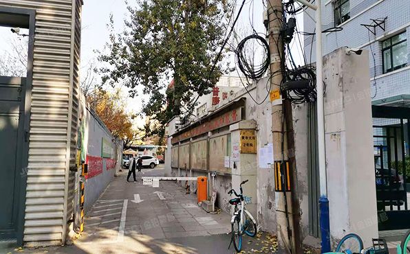 东城区 黄寺大街2号院1号楼3层5单元302号（黄寺大街2号院）