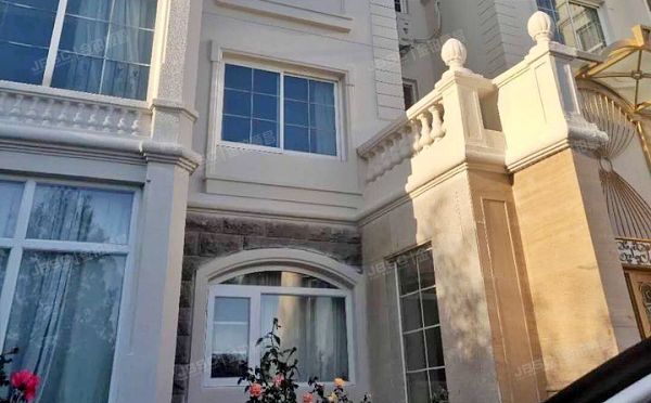 怀柔区 桥梓镇北宅村800号2号楼4层402室（人济庄园）