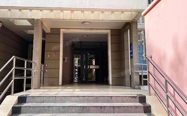 海淀区 华清嘉园19号楼7层702号（华清嘉园东区）