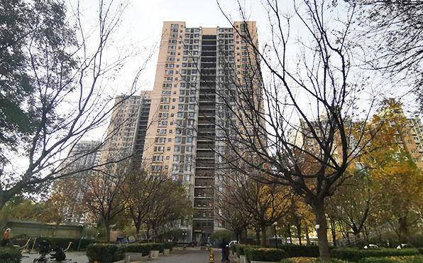 丰台区 万芳园一区12号楼24层2403号（万年花城）