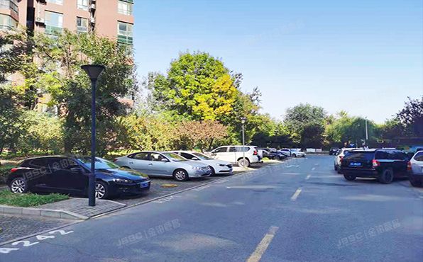 顺义区 绿港家园一区4号楼8层2单元803号