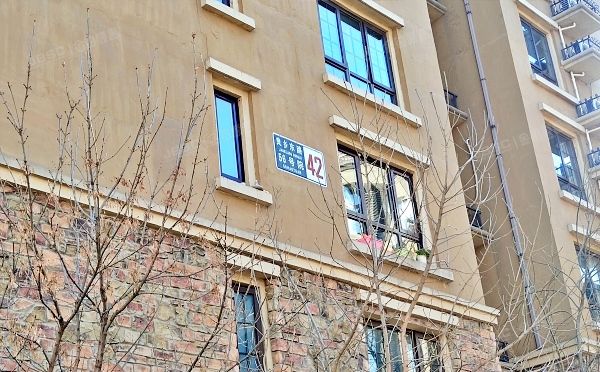 房山区 良乡东路56号院42号2层6单元202（阳光邑上）