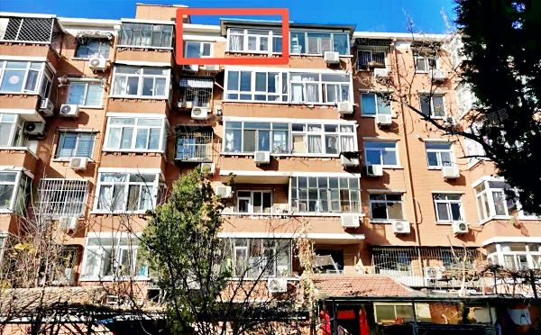 朝阳区 酒仙桥十街坊18号楼6层2单元35号（酒仙桥十街坊）