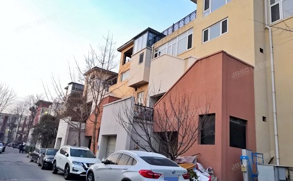 大兴区 香留园219号楼3至4层303室（香留园）