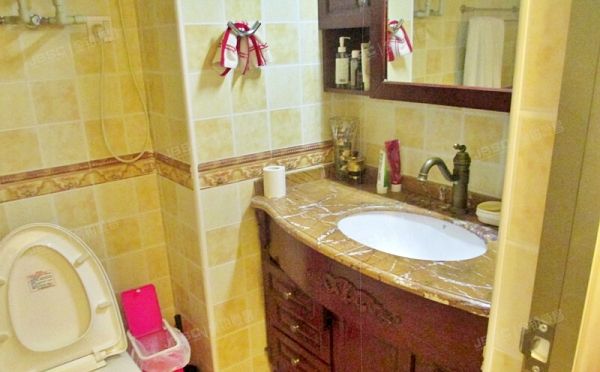 朝阳区 天福园8号楼3层4门302号（日坛晶华）