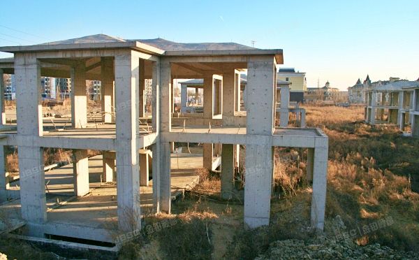 怀柔区 庙城镇镇政府北侧国有土地使用权及在建工程