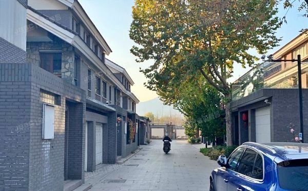 海淀区 清琴麓苑25号楼-1至3层102（香山清琴麓苑）别墅