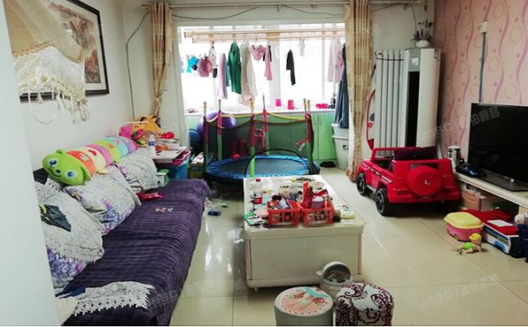 经济技术开发区 贵园北里甲区11幢2-202（贵园北里）