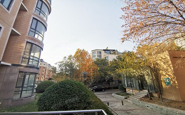 大兴区  黄村镇滨河北里6号楼3层7-301（那尔水晶城）