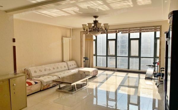 昌平区 天通中苑54号楼8层1单元802（天通中苑）1元起拍