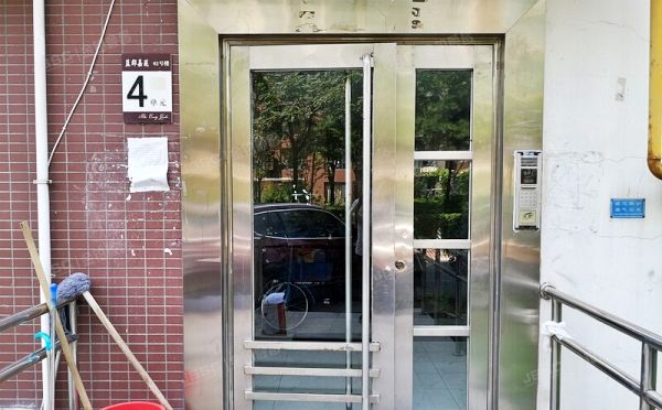 昌平区 昌平镇西环路蓝郡嘉苑2号楼5层4单元502号（蓝郡国际花园）