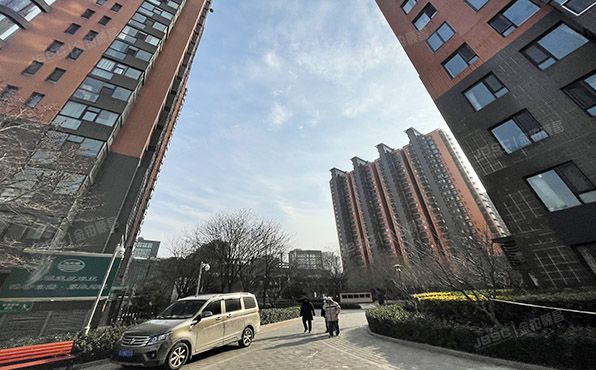 朝阳区 利泽西园309号楼18层3单元1802室+车位（上京新航线）