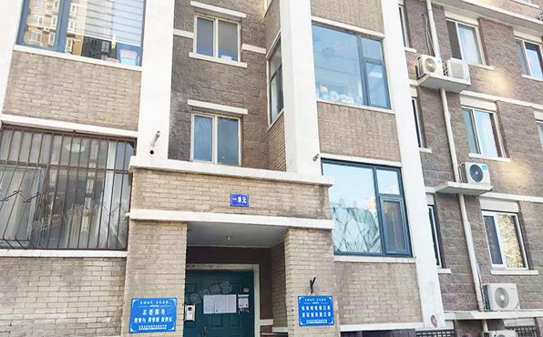 昌平区 天通中苑54号楼8层1单元802（天通中苑）1元起拍