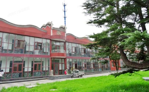 顺义区 大孙各庄镇庞山路1号“诚信胡酒庄”地上建（构）筑物及国有土地使用权