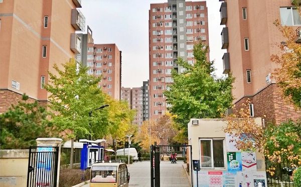 通州区 颐瑞东里158号楼7层2单元704（加州小镇）