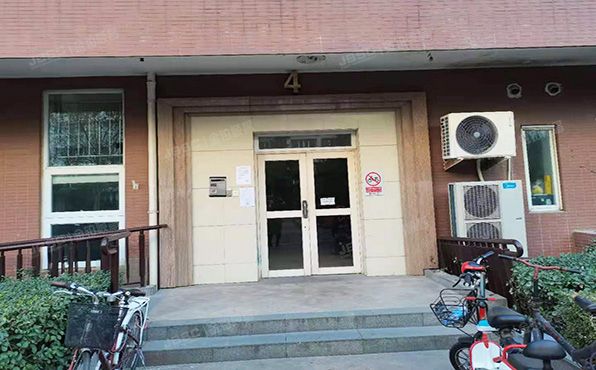 东城区 新怡家园8楼3层4单元0301（新怡家园）