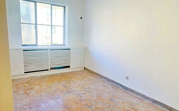 东城区 东花市北里东区10号楼4门加两套储藏间