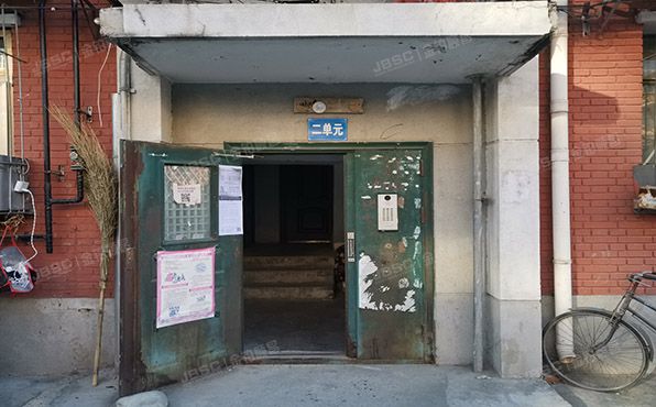 房山区 燕山杏花西里23号楼4层②-402（杏花西里）