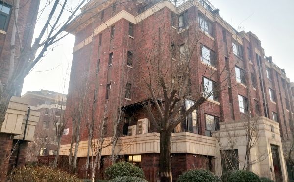 通州区 寨辛庄东路8号院3号楼-1-2层1单元101+2车库（旭辉御锦）