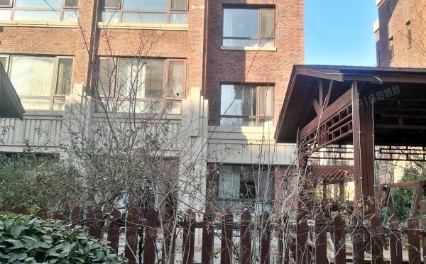 通州区 寨辛庄东路8号院3号楼-1-2层1单元101+2车库（旭辉御锦）