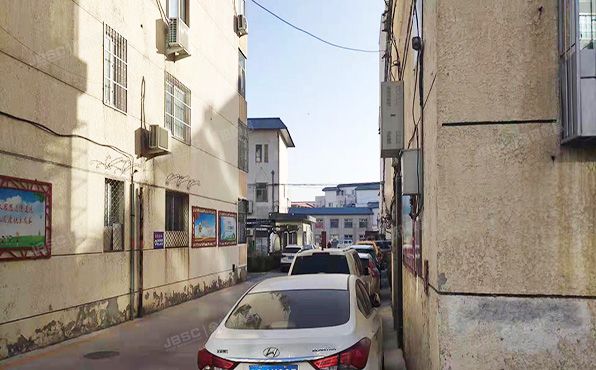 怀柔区 南大街丁31号楼4层2-402（龙祥小区）