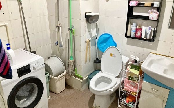 门头沟区 含晖苑4号楼1层2单元102号（含晖苑）