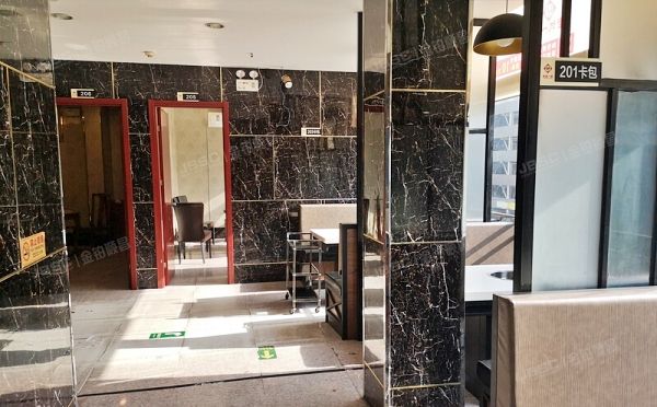 房山区【变卖】拱辰南大街93号嘉瑞通小区4号楼2号（嘉瑞通小区）临街底商