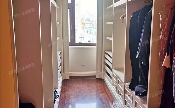 东城区 贡院西街9号1-2层（贡院9号）公寓