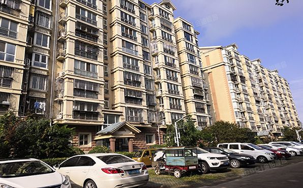 房山区  汇丰街3号院2号9层3单元902（世界名园）