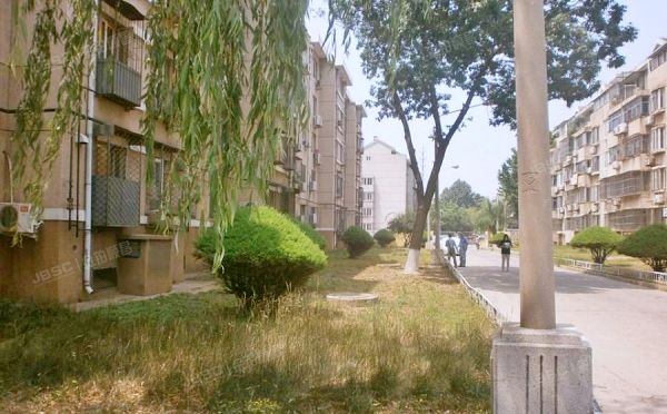 房山区 燕化星城健德三里22号楼1层2-102号（燕化星城健德三里）