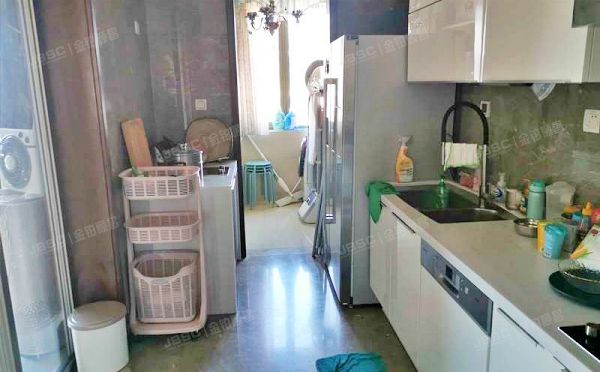 朝阳区 百子湾南二路66号院8号楼17层1单元2002+车位（广渠金茂府北区）