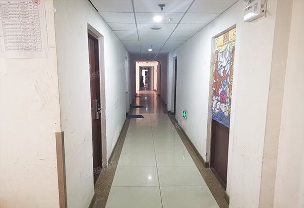 东城区 张自忠路10号3层1-3041号（华人一品大厦）办公