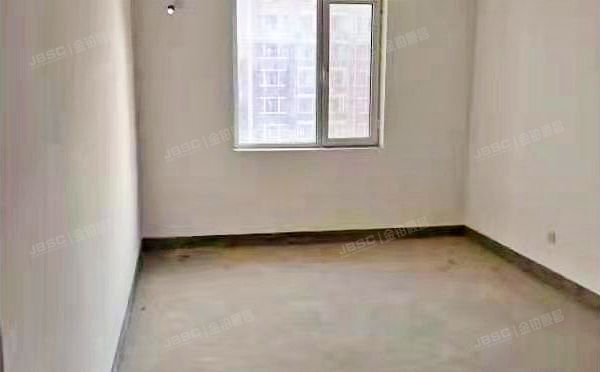 房山区 汇丰街1号院4号楼7层2单元702（世界名园D区）