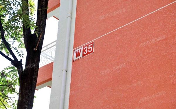 昌平区-回龙观 龙城花园一期F1公寓35号楼1层A号（龙城花园）