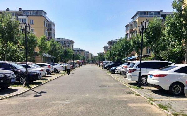 顺义区 清岚花园回民营一区6号楼4层1单元401（清岚花园）