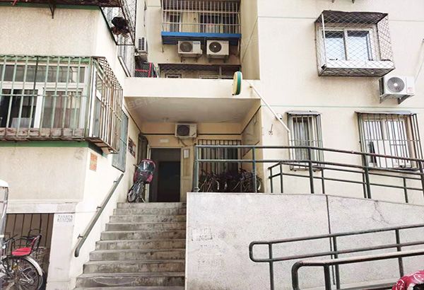 西城区 牛街西里二区1号楼8层810室（牛街西里二区）