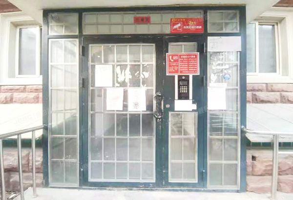 房山区-窦店镇 汇丰街3号院3号楼3单元901（世界名园）