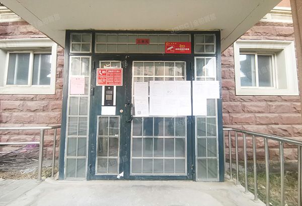 房山区-窦店镇 汇丰街3号院4号楼3单元302（世界名园）