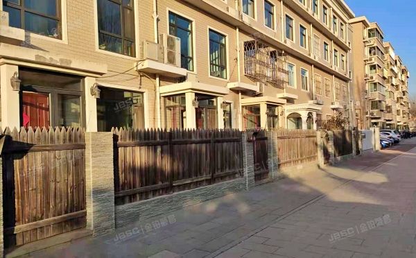 密云区 云秀花园翠竹园2号楼1至2层2-2（云秀花园）