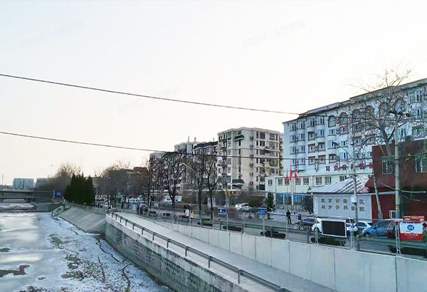 海淀区 永定河路26号50幢1层101及-1层01至43车位（自由度）商业