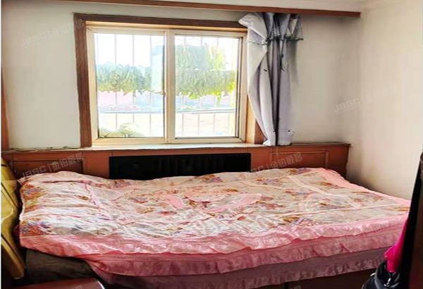 房山区 城关街道吉兴苑1号楼3层6-302（吉兴苑）